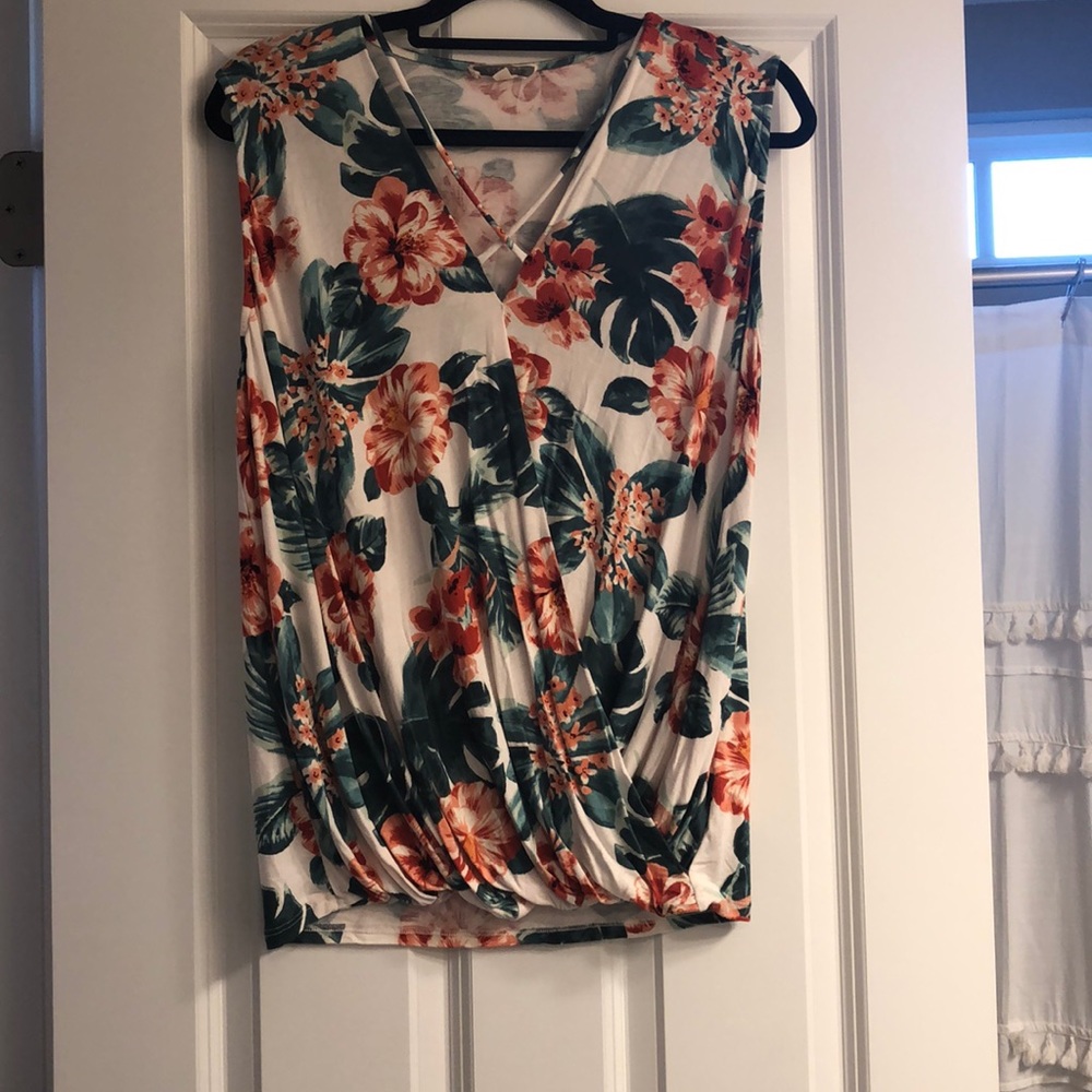 Floral Criss-Cross Top with Synching at Waste.